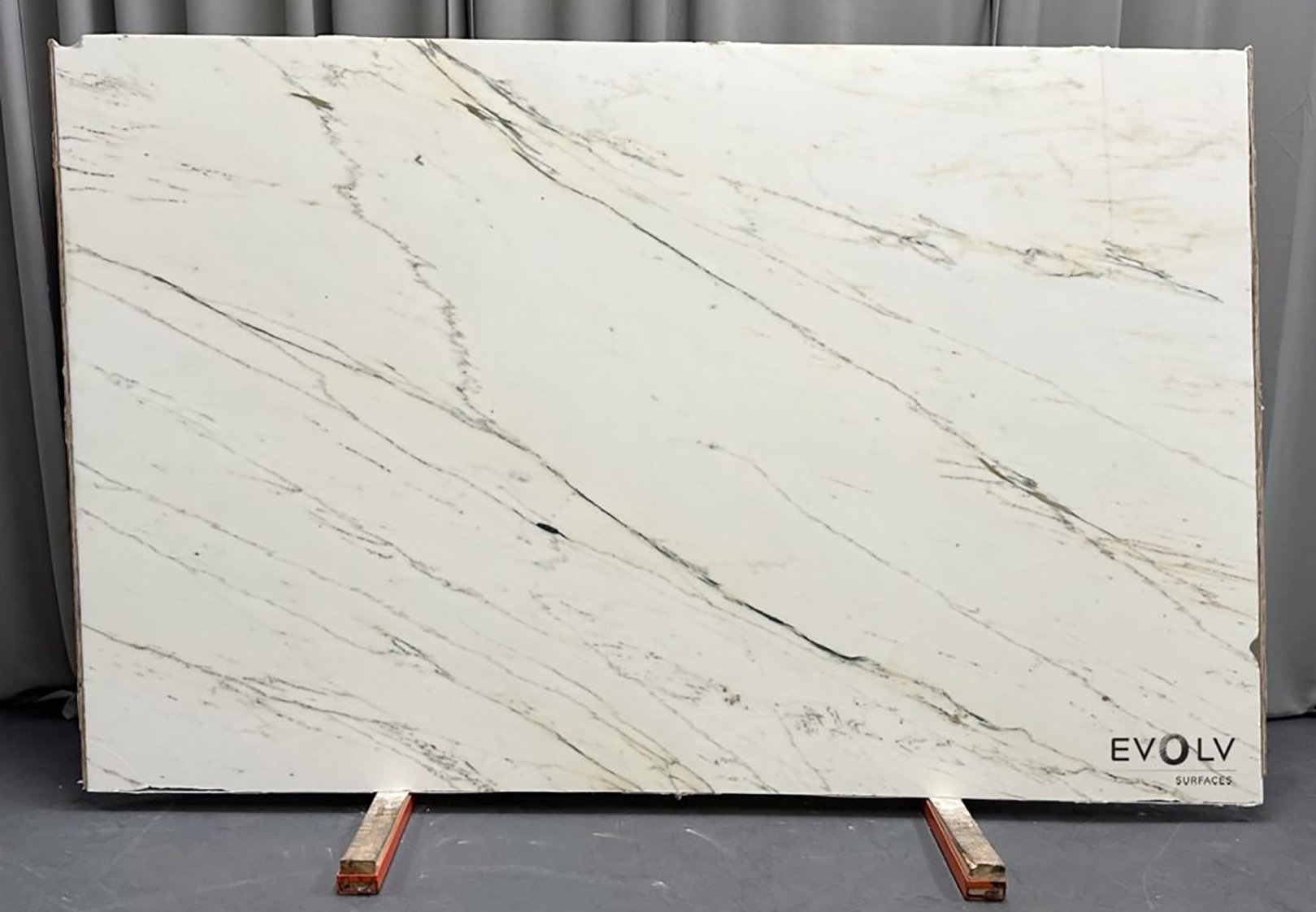 Calacatta Cortina Honed