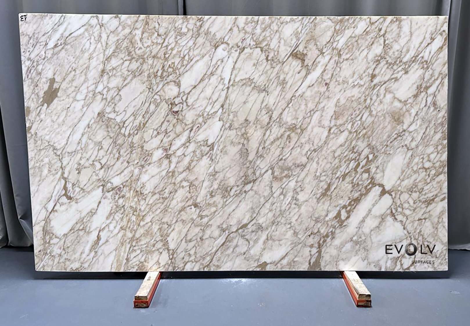 Calacatta Hermes Marble 4786