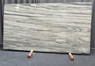 Calacatta Undulato Marble 4541