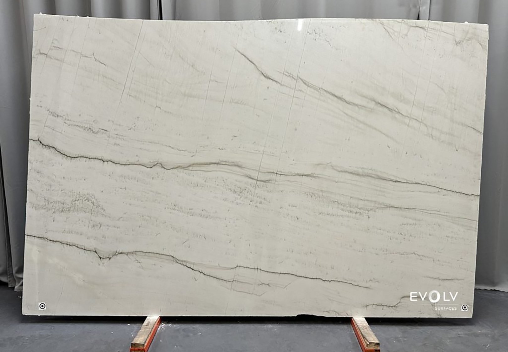 White Quartzite Polished thumbnail 5