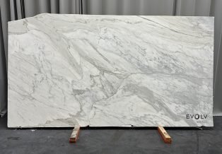 Calacatta Cremo Marble 4860