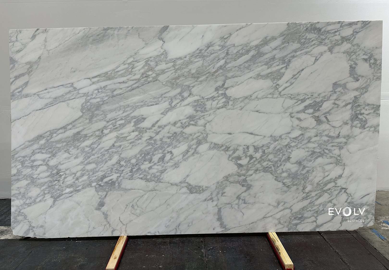 Calacatta Carrara Extra Honed thumbnail 4