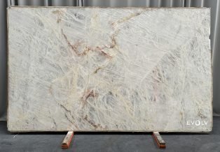 Cristall Extra Quartzite 4900