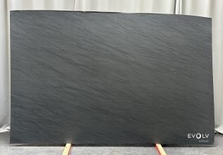 Carbon Grey Quartzite 4901