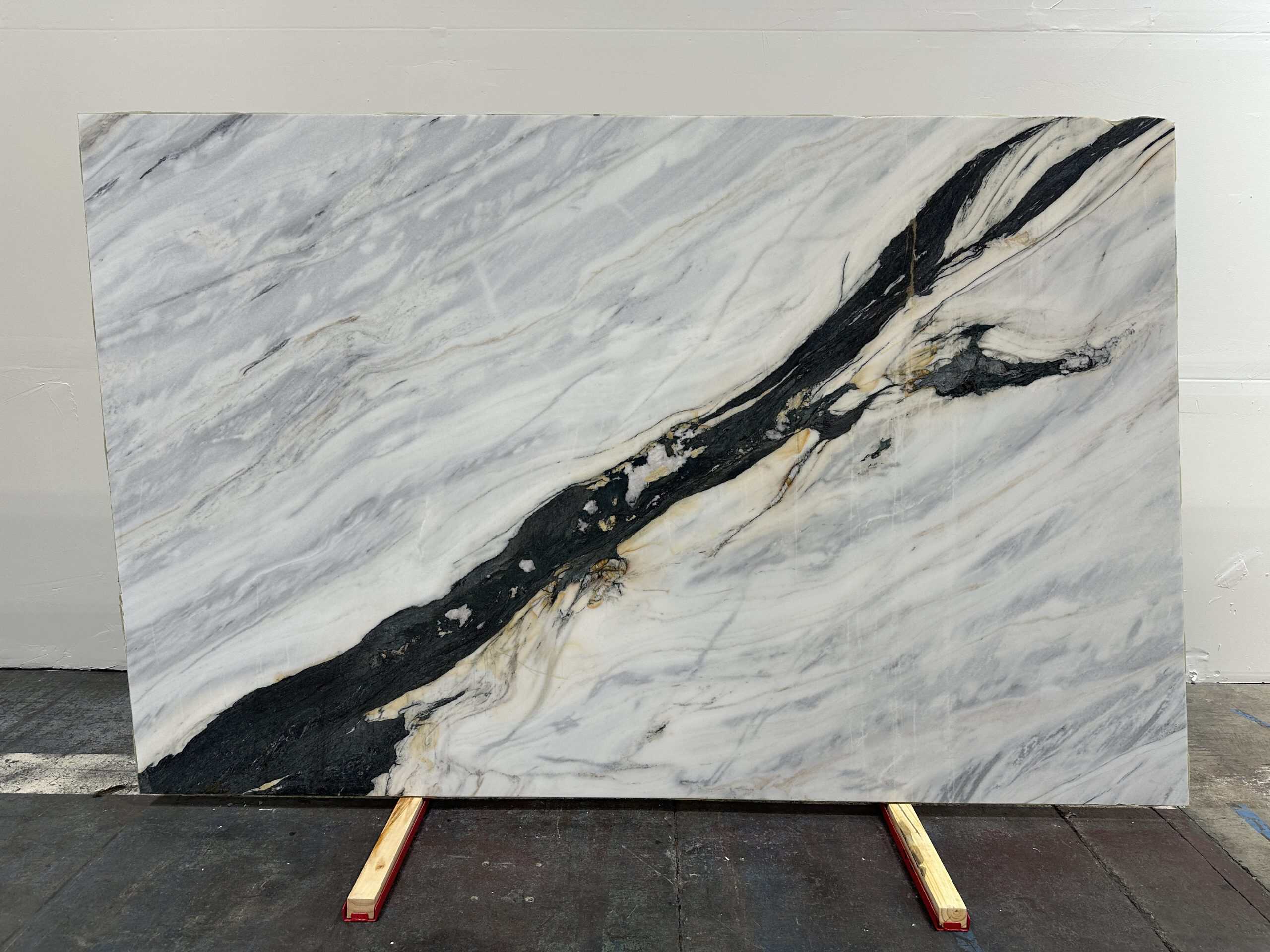 Bianco Lasa Extreme Honed — installed