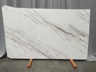 Calacatta Cremo 04683