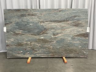 Quartzite Caribbean 04681