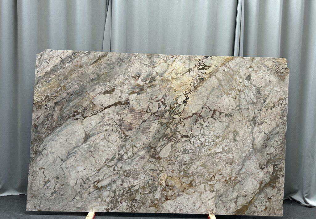 Breccia Elegante Honed